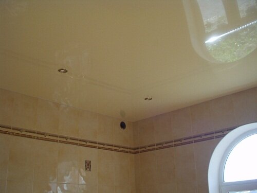 натяжные потолки фотографии для ванной комнаты
